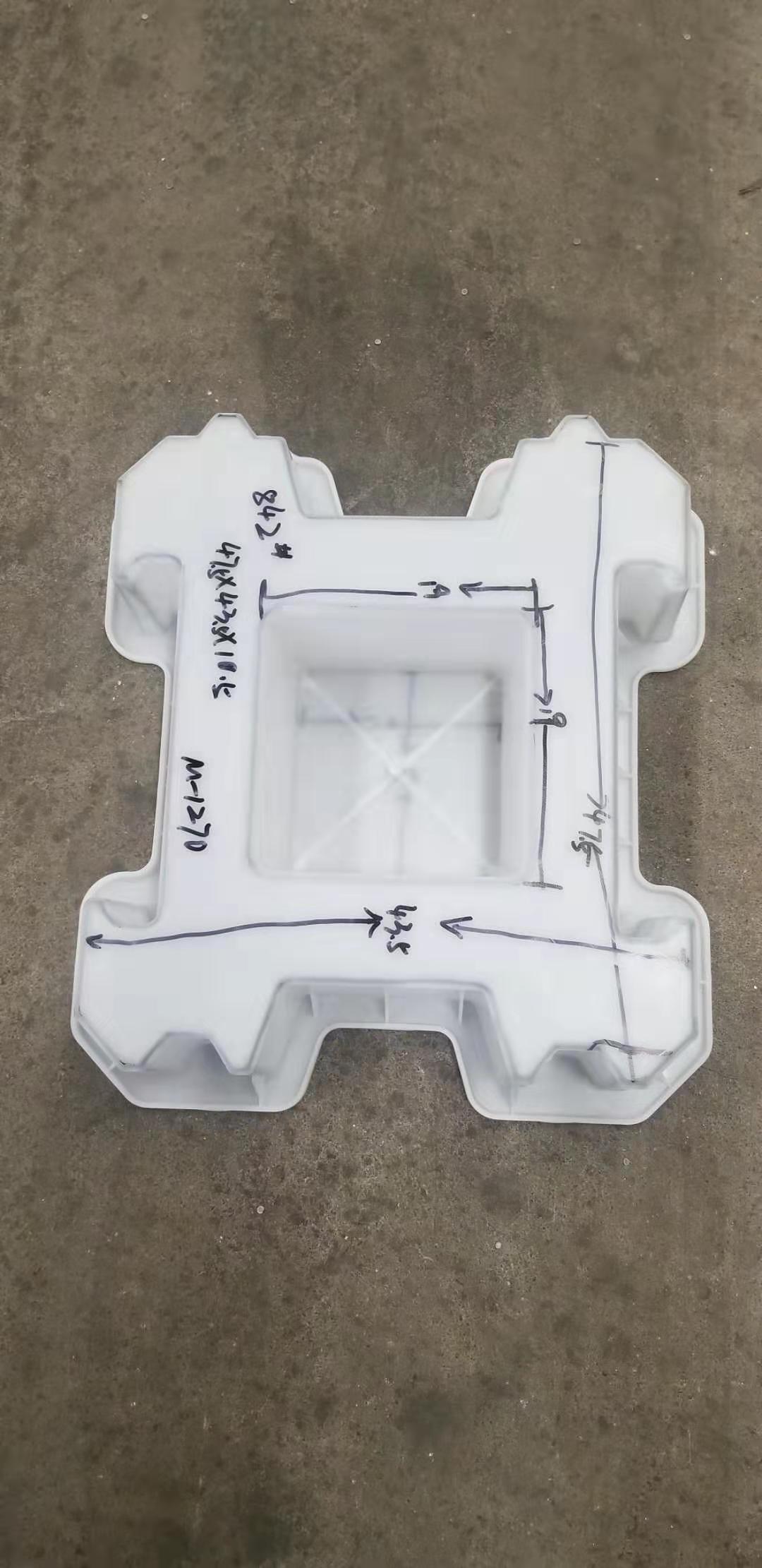 貴州塑料模具-水利河提山坡植草連鎖護(hù)坡模具